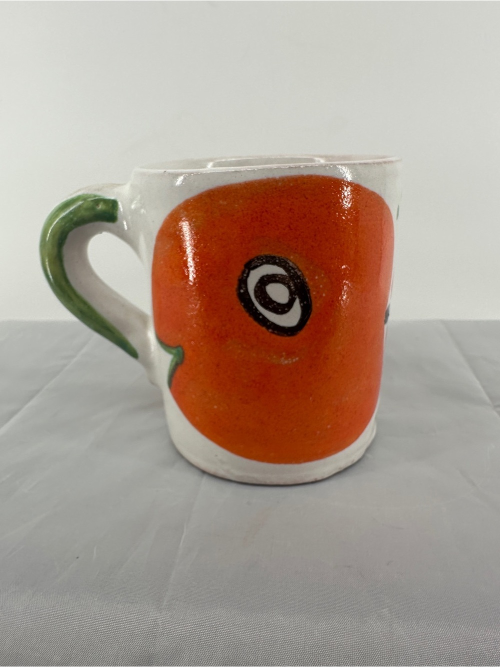 Vintage Giovanni Desimone
Pottery Mug Designer Italian
Pottery - Orange fish